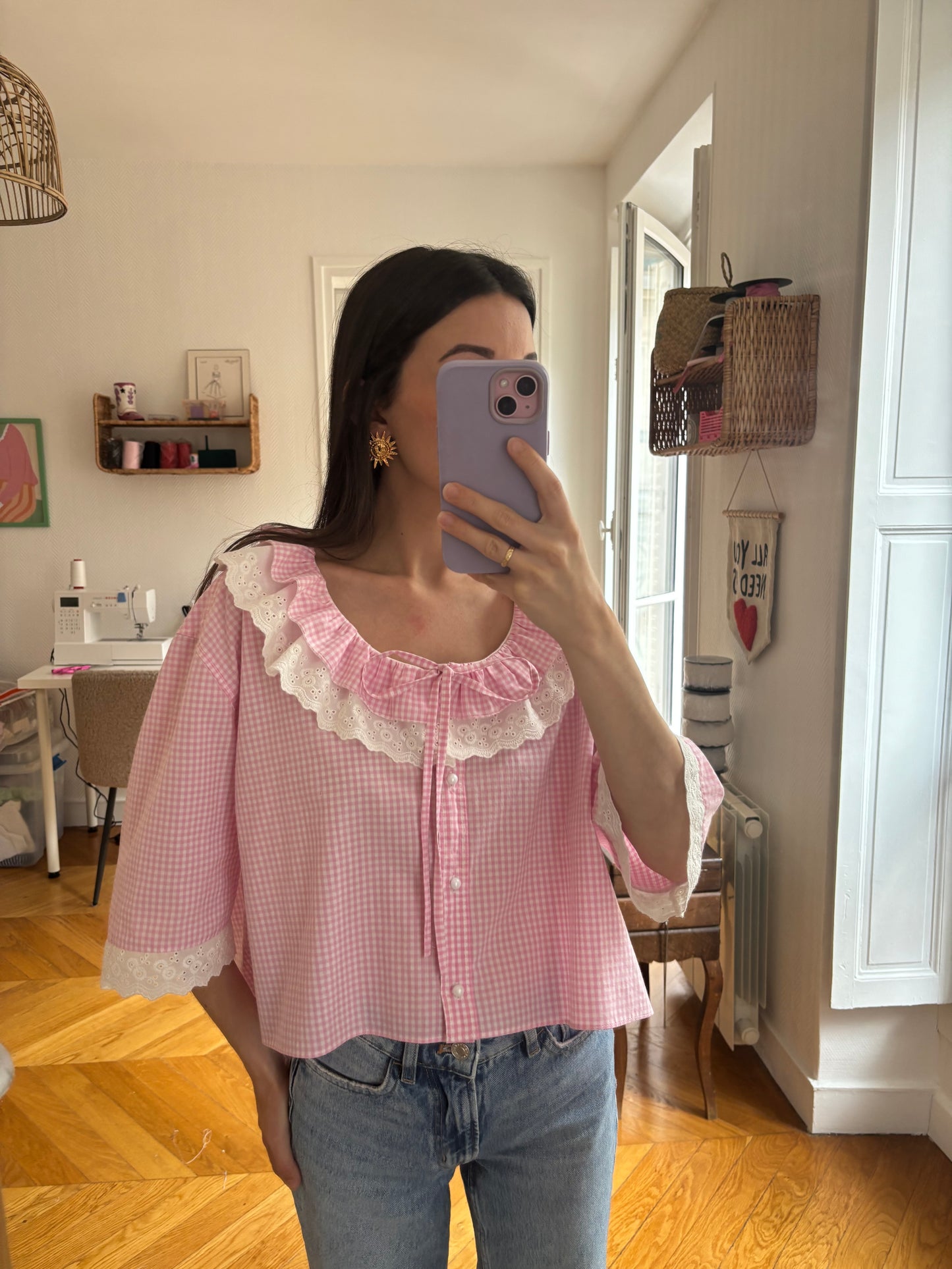 Blouse à froufrou vichy rose