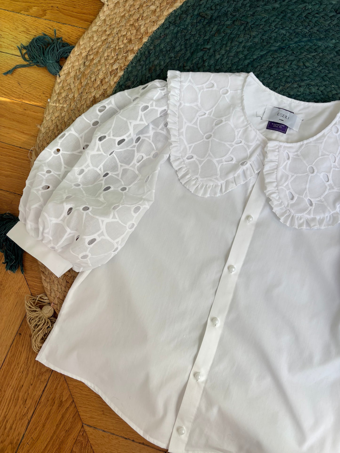 Elise col XL et broderie anglaise blanche