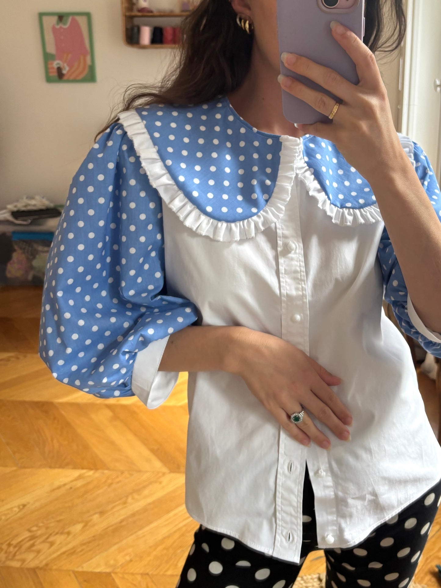 Solange col Xl et manches bouffantes à pois