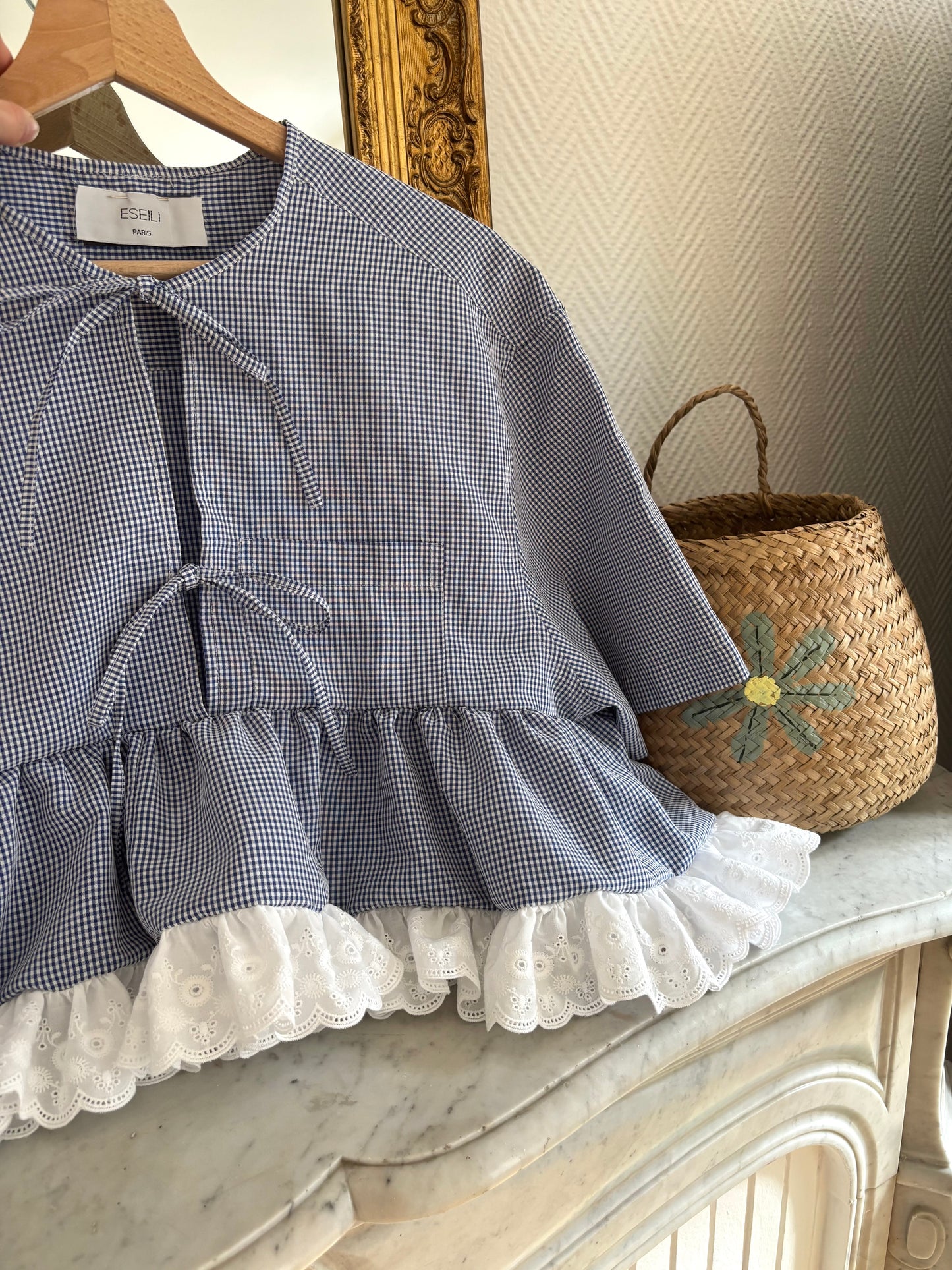 Blouse à noeuds et volants vichy marine