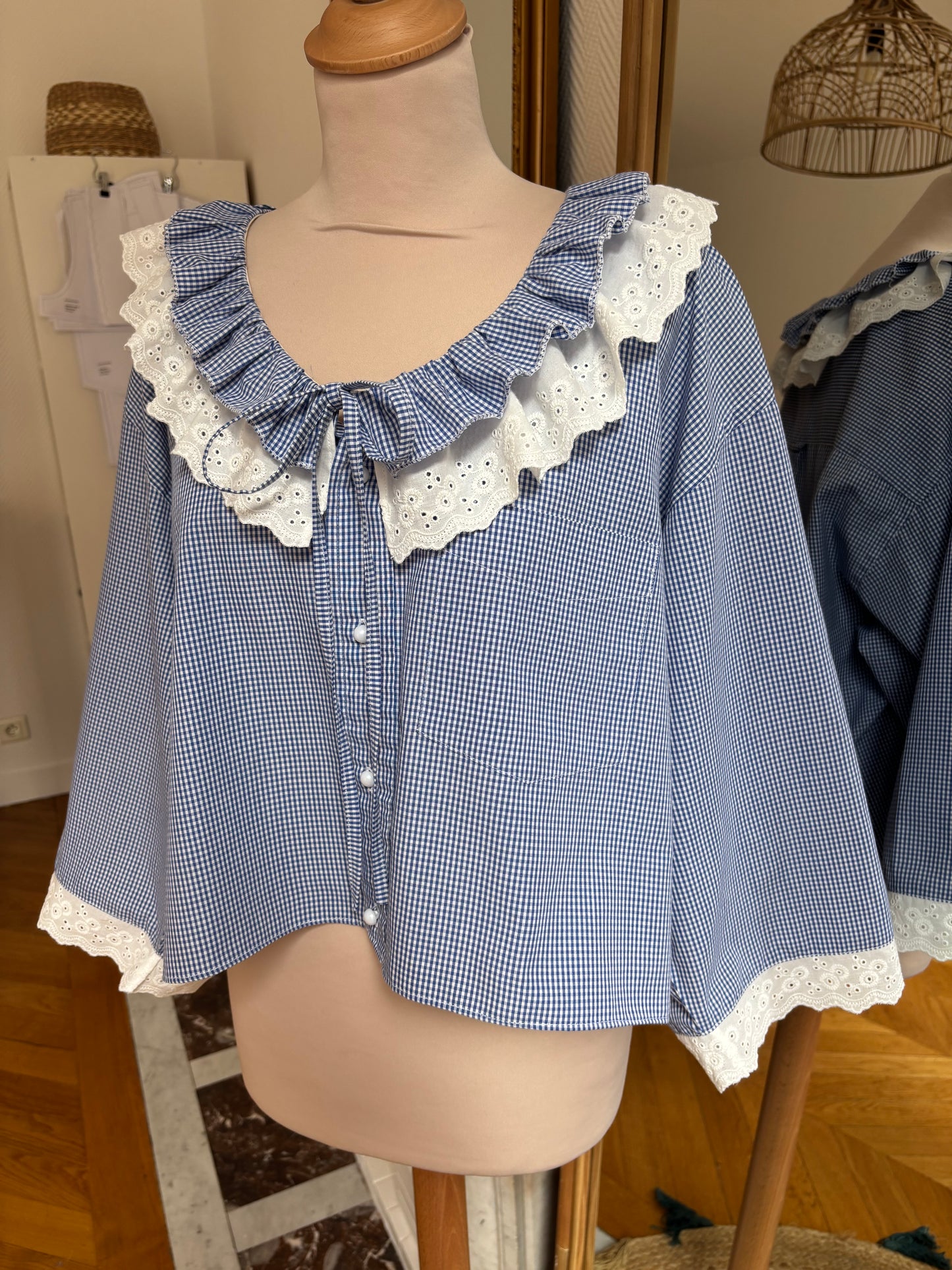 Blouse à froufrou vichy marine