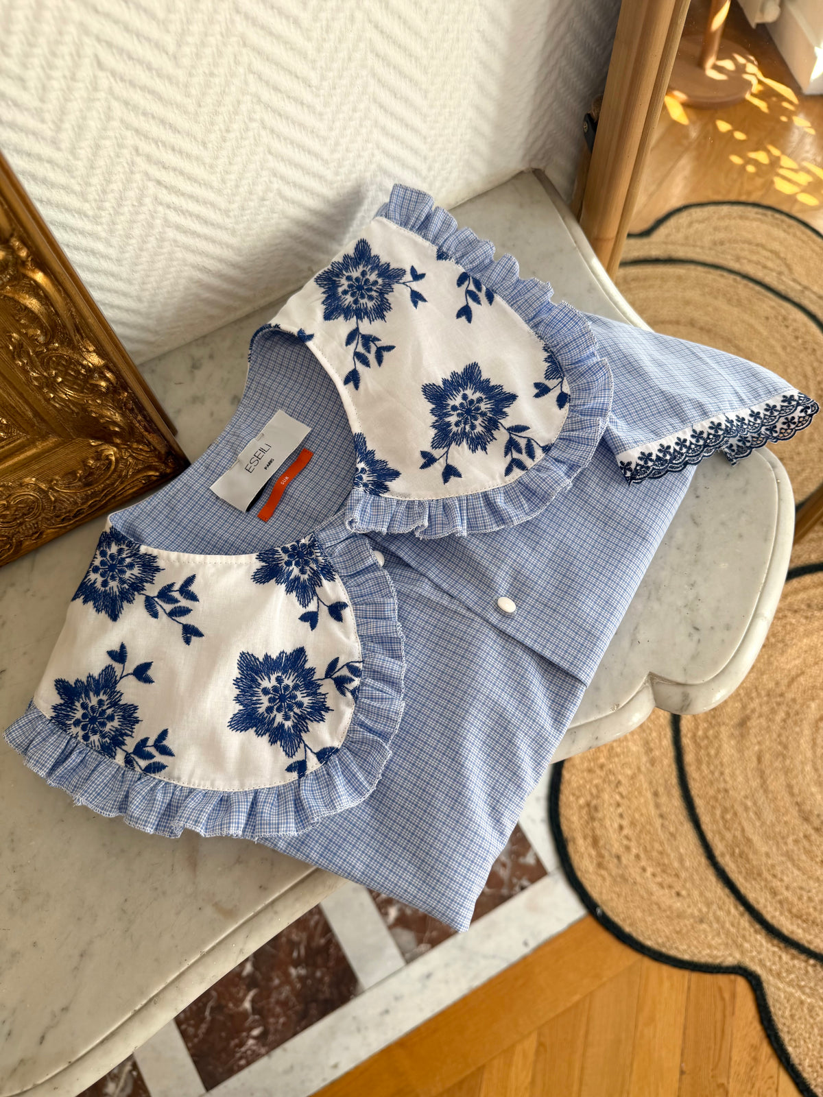 Elise col XL broderie anglaise bleue