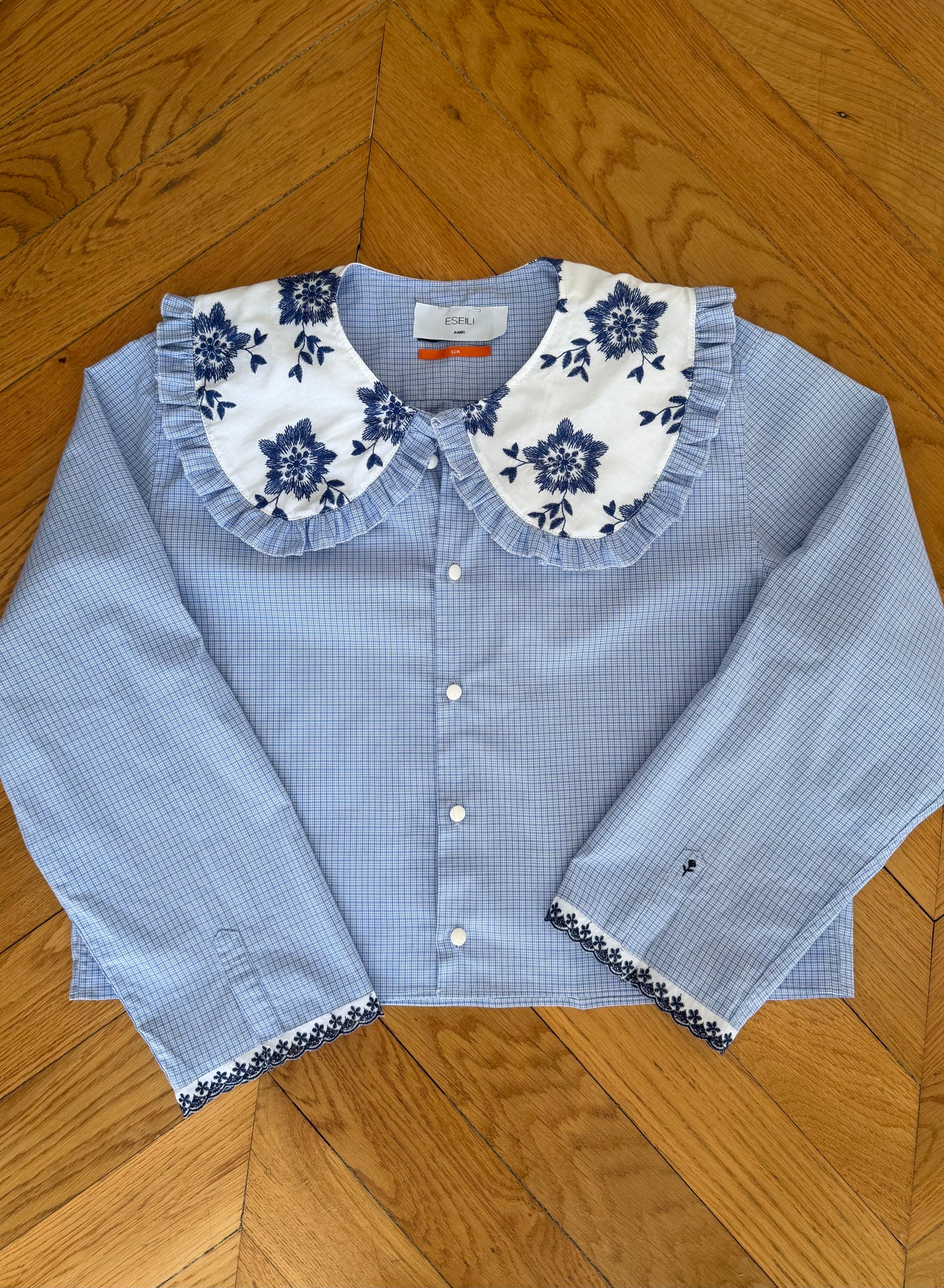 Elise col XL broderie anglaise bleue
