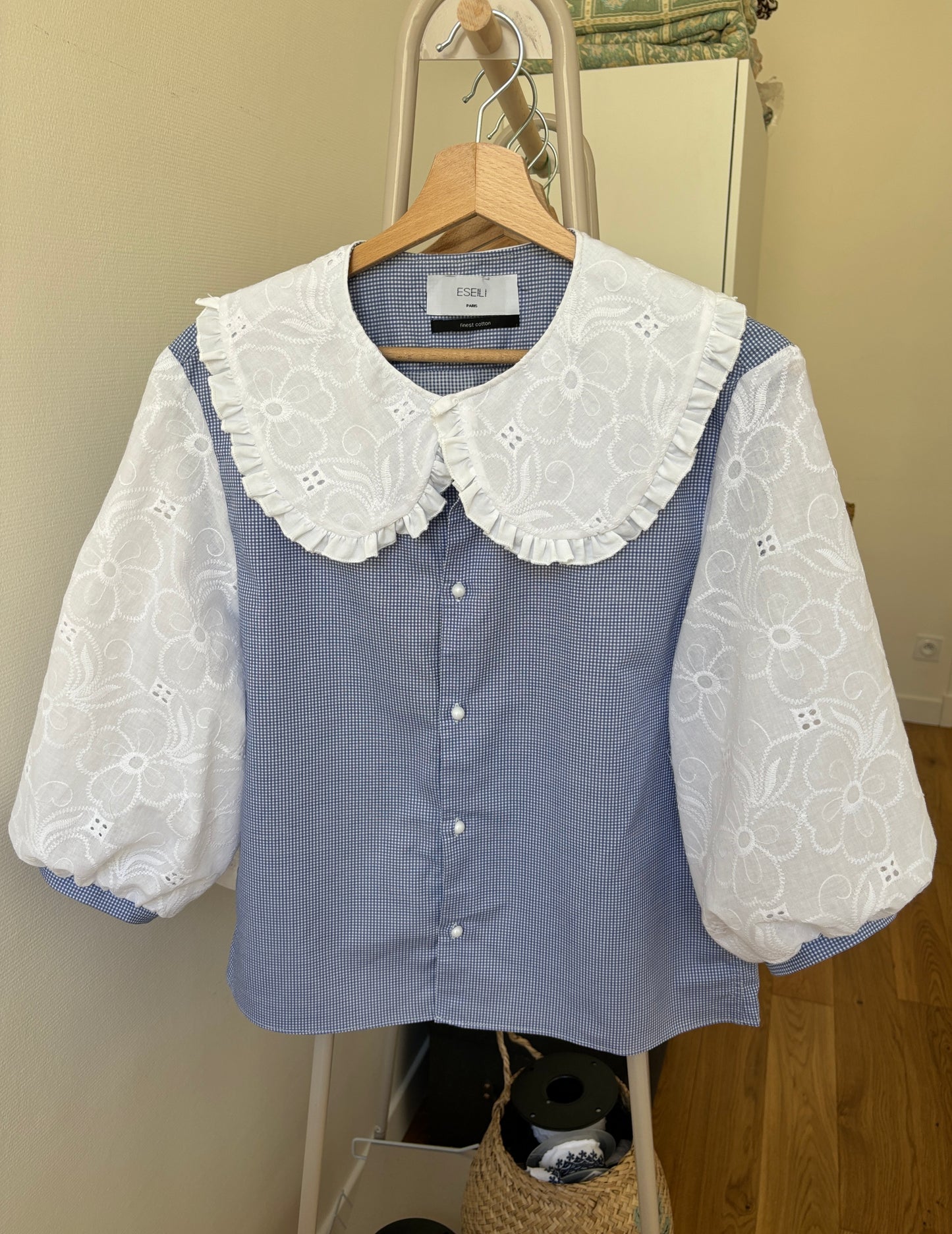 Solange col Xl bleue broderie anglaise