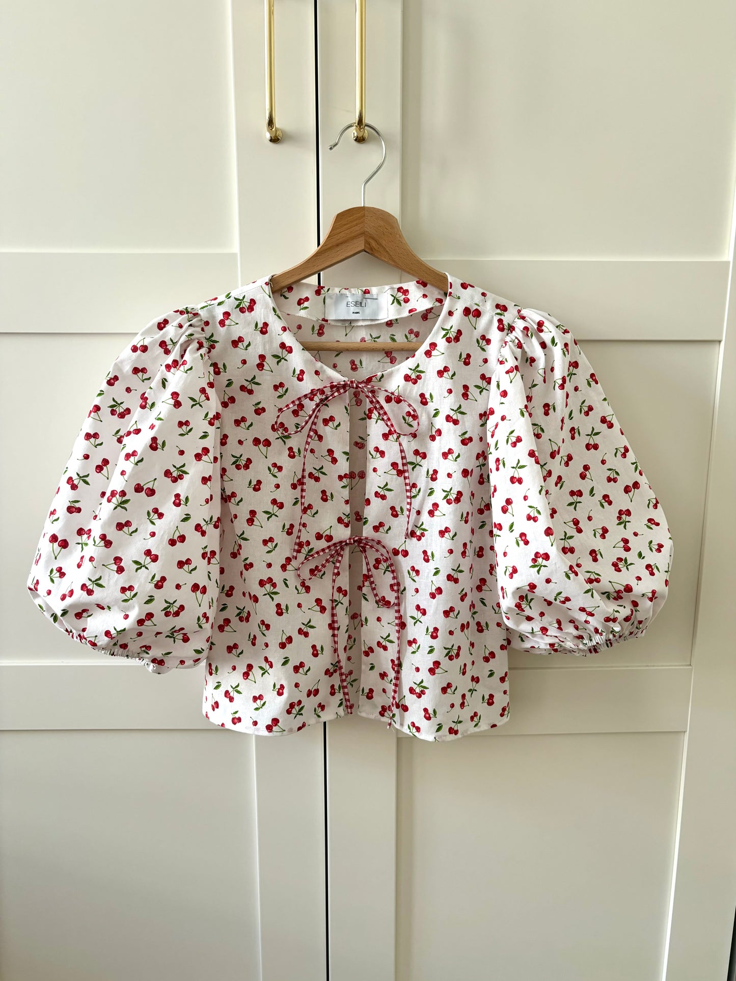 Blouse Emilie à noeuds cerises