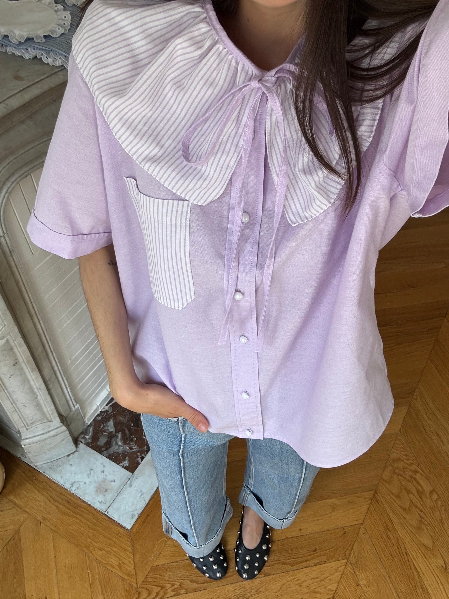 Blouse col à volant lila