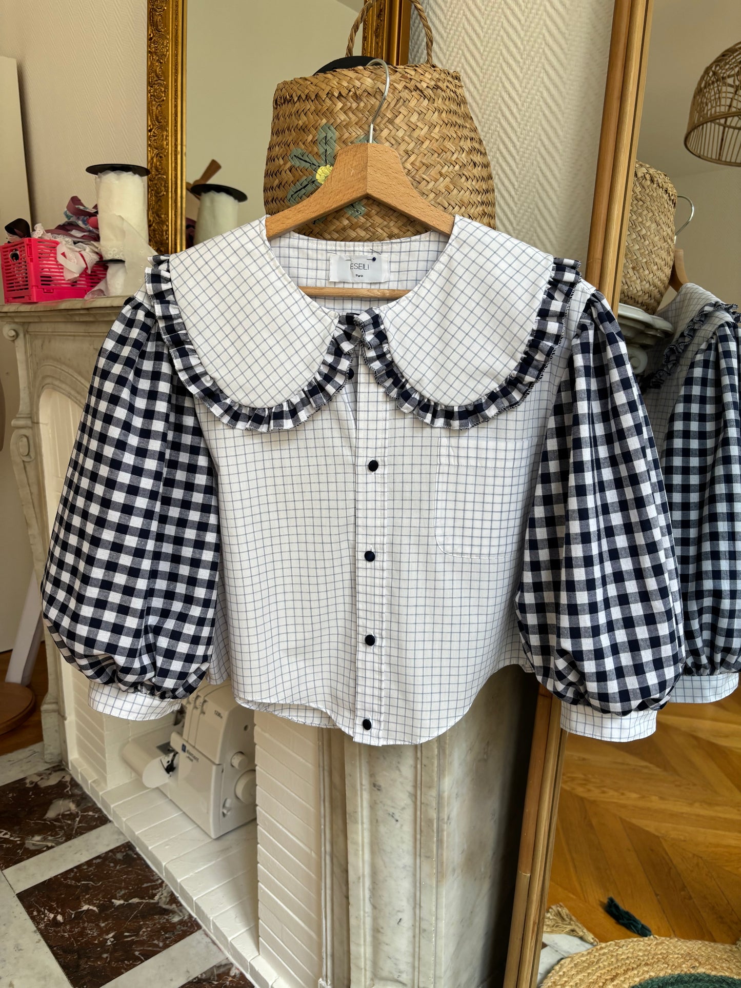 Solange col XL et manches bouffantes vichy marine crop