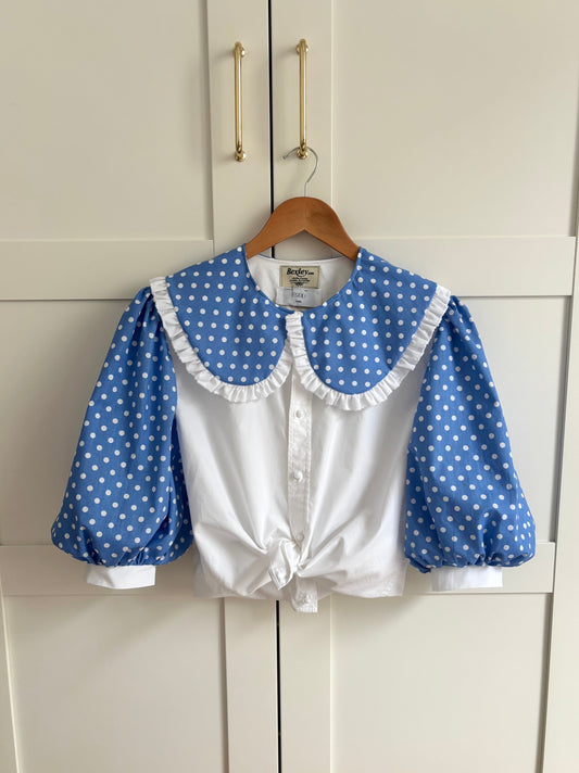 Solange col Xl et manches bouffantes à pois