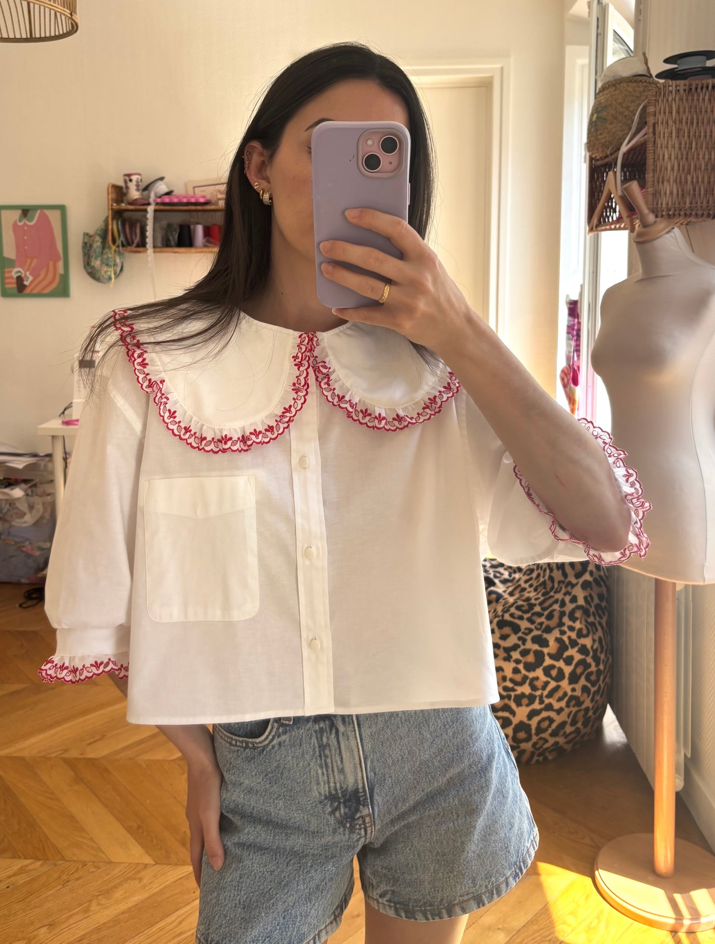Solange col XL blanche broderie rouge