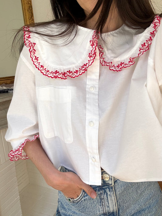 Solange col XL blanche broderie rouge
