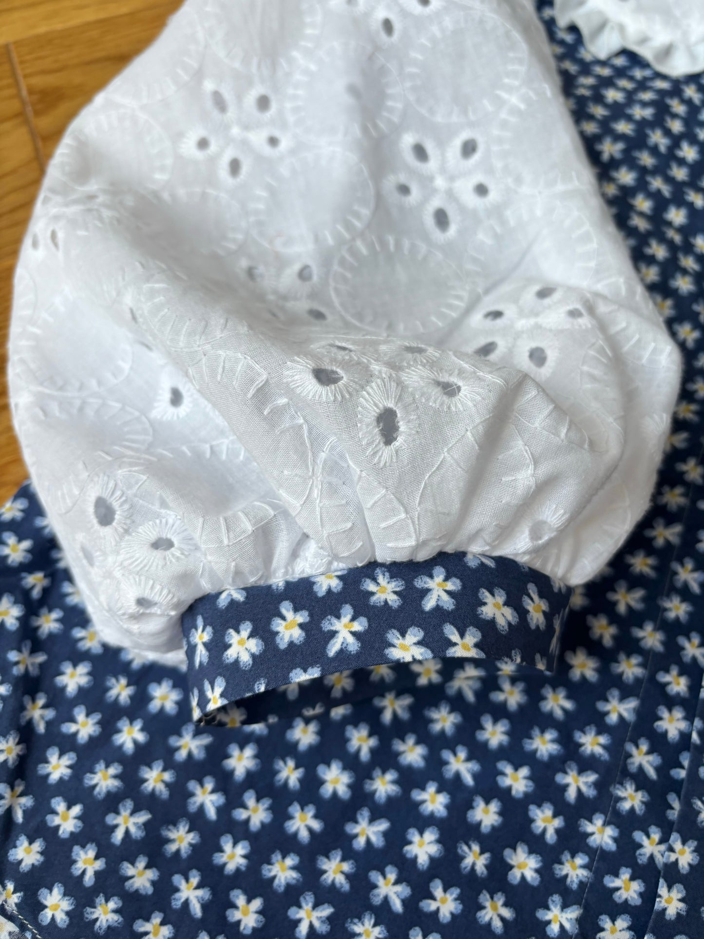 Solange col Xl marguerites broderie anglaise