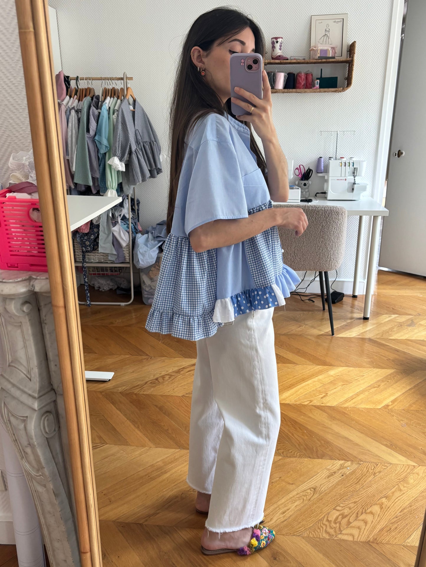 Blouse à volant bleue