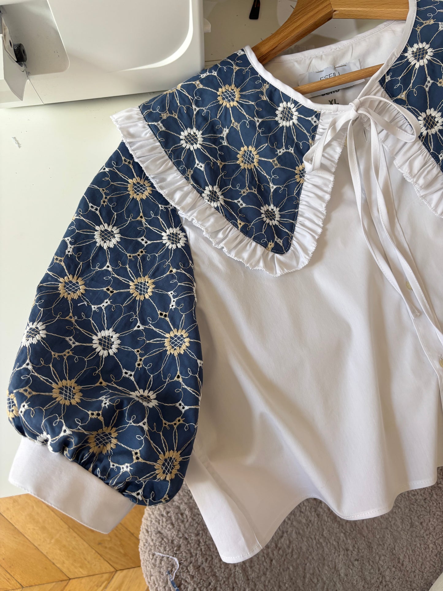 Elise col XL et broderie anglaise