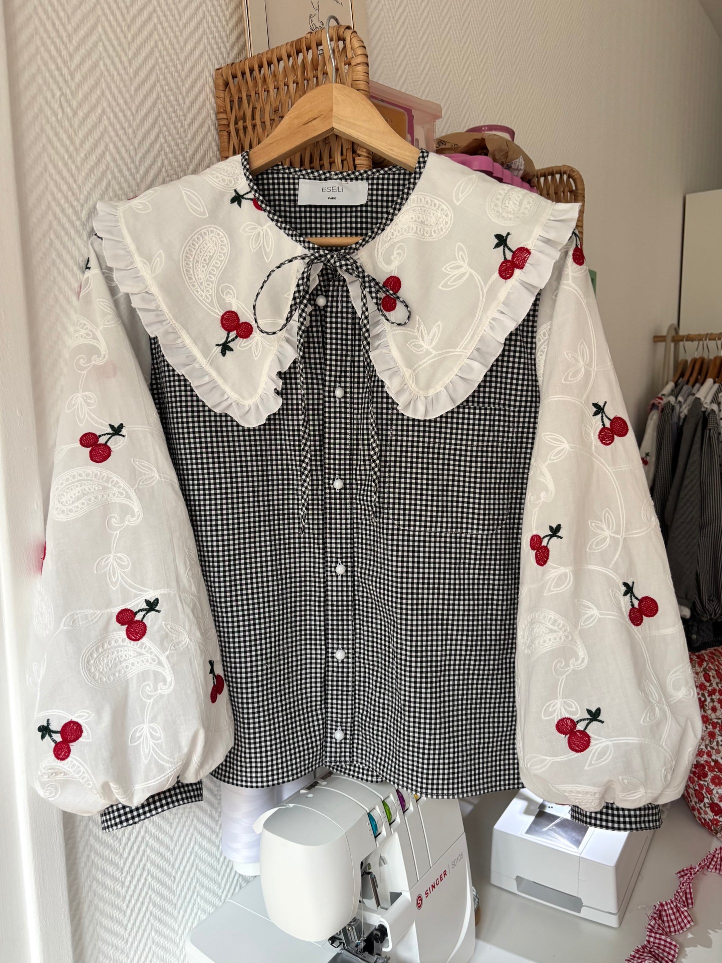 Blouse Elise broderie cerises
