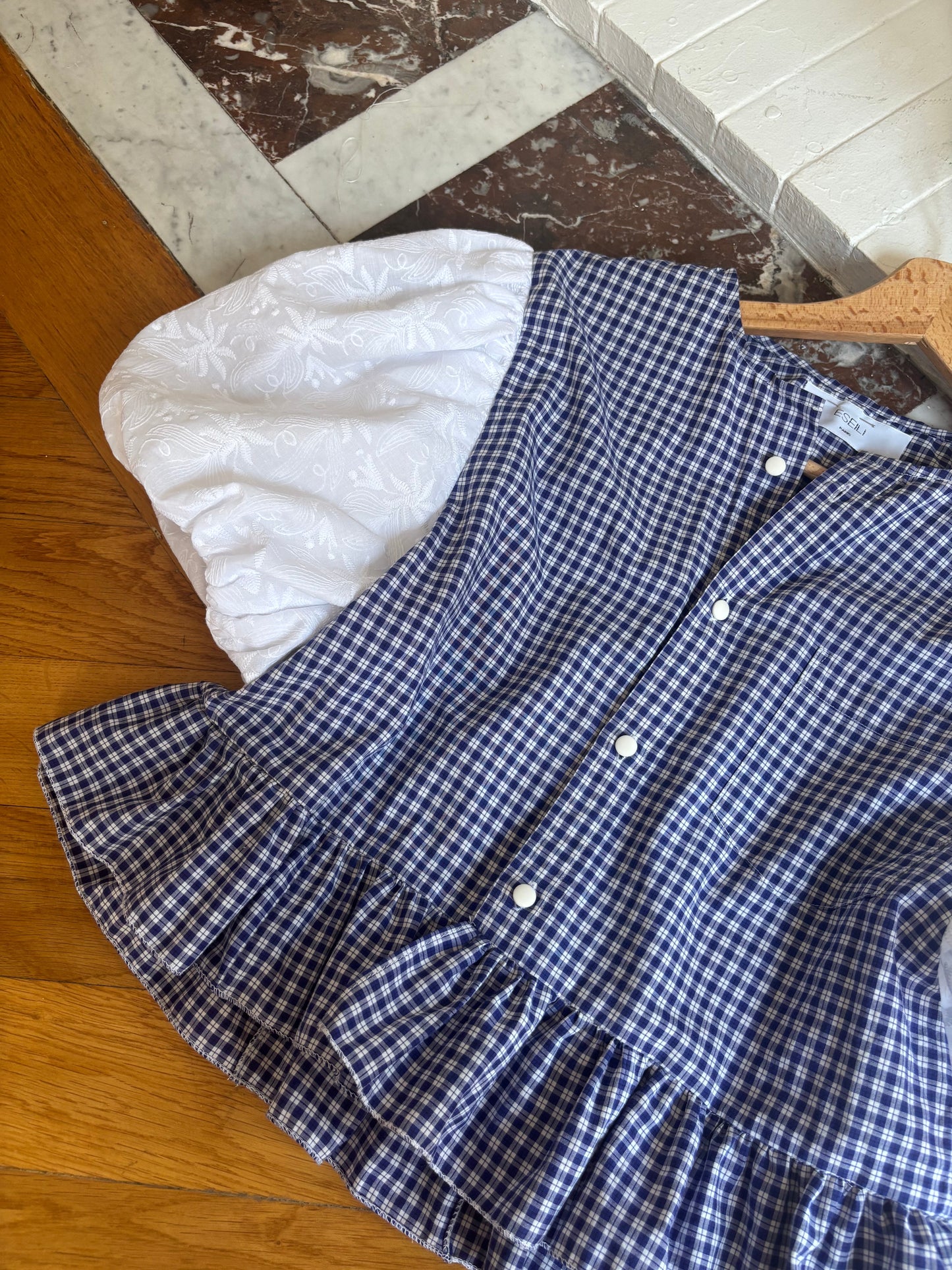 Blouse manches XL broderie anglaise